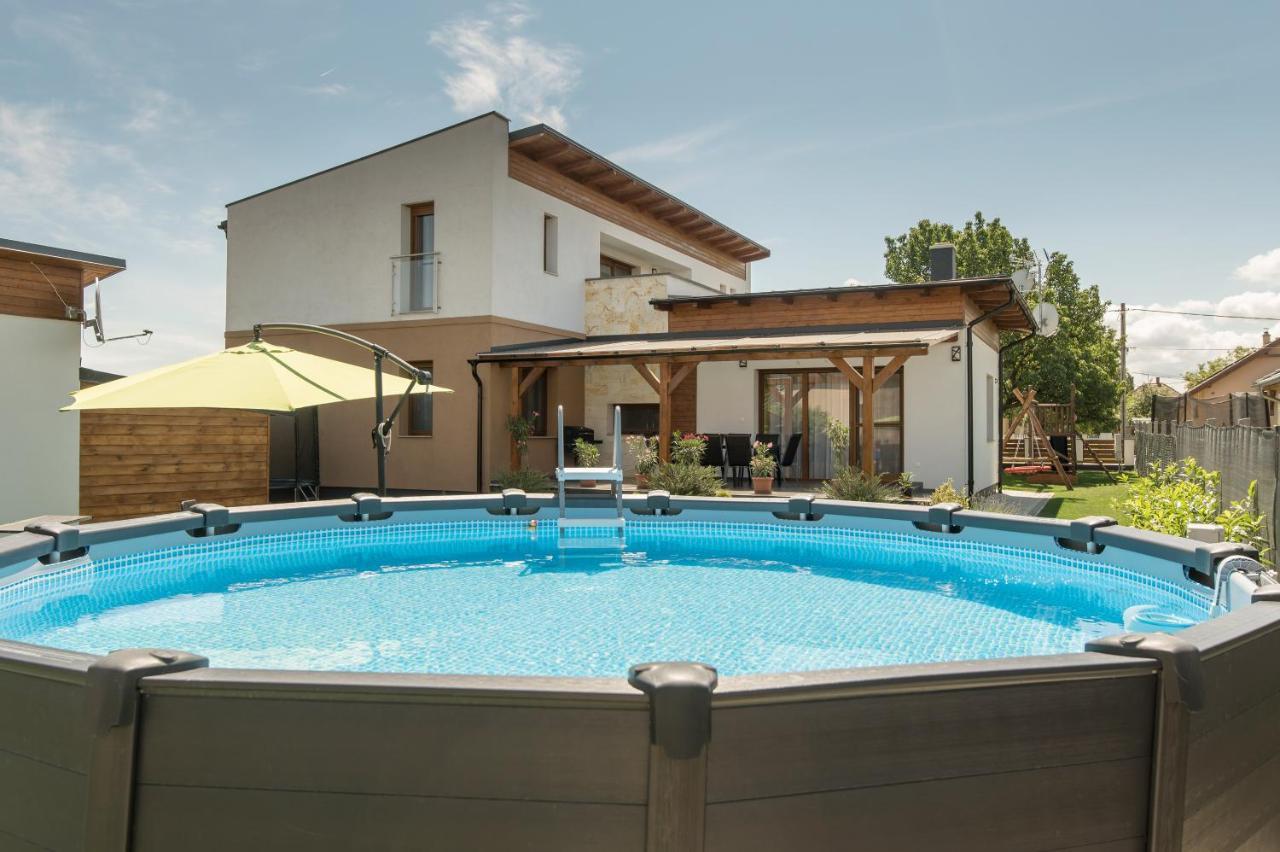 Eszterhaz Villa Balatonkeresztúr Eksteriør bilde