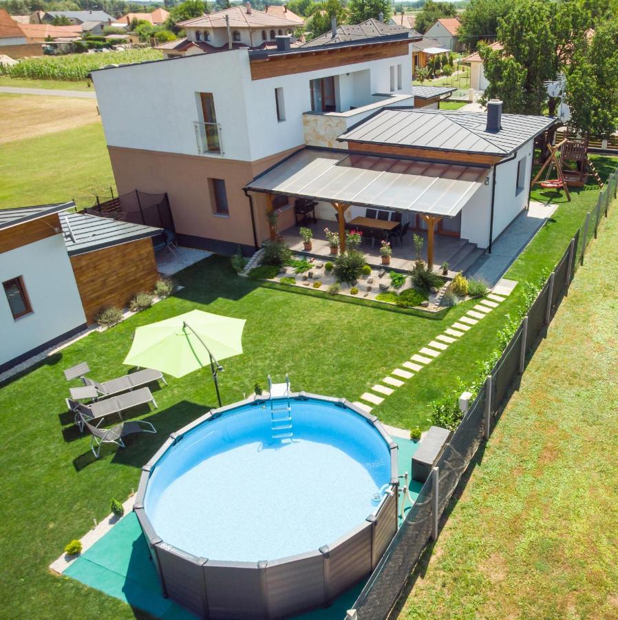 Eszterhaz Villa Balatonkeresztúr Eksteriør bilde