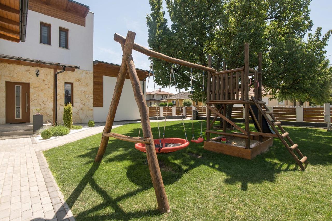 Eszterhaz Villa Balatonkeresztúr Eksteriør bilde